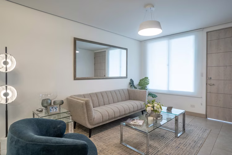 Venta de casa nueva en condominio con amenidades de lujo