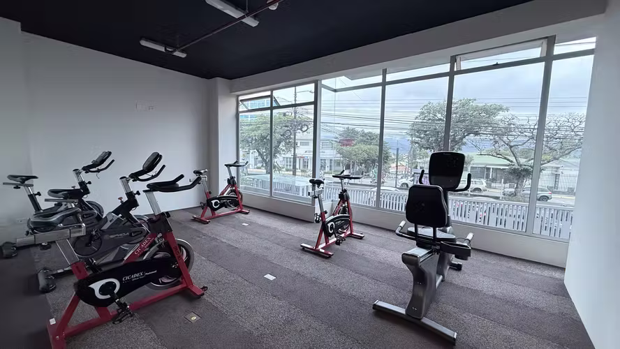 Alquiler de Apartamento de 2 habitaciones en Torre Los Yoses - Imagen 14