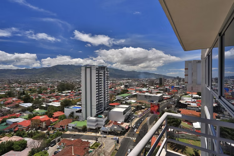 Alquiler de Apartamento de 2 habitaciones en Torre Los Yoses - Imagen 7
