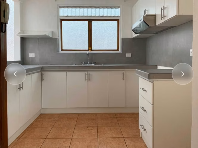 87125 / Alquiler / Pinares / Casa de 2 niveles / Cocina remodelada / Oficina - Imagen 5