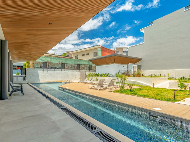 VENTA DE CASA EN CONDOMINIO EN ESCAZÚ GUACHIPELIN - Imagen 12