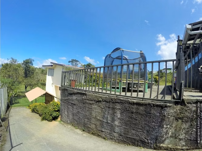 Terreno con 2 casas en venta El Carmen de Guadalupe - Imagen 18
