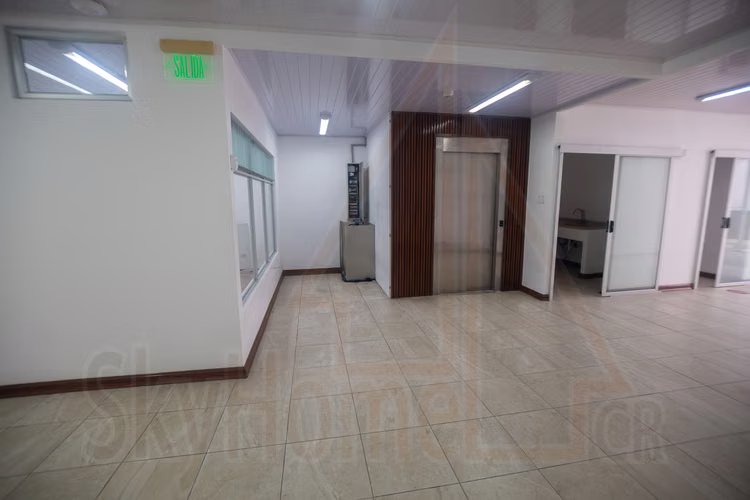 2085 / Alquiler o Venta / San Pedro / Corporativo / Céntrico / Amplio - Imagen 5