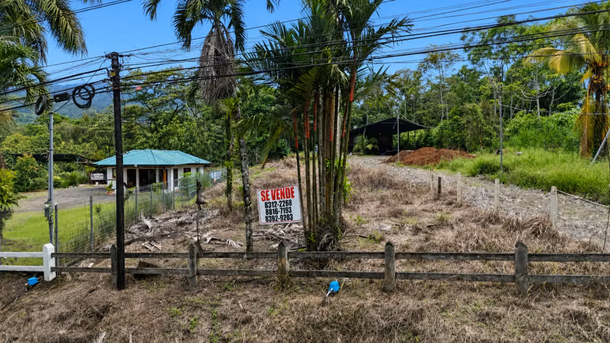 Venta de hermosa propiedad en La Tigra de San Carlos - Imagen 4