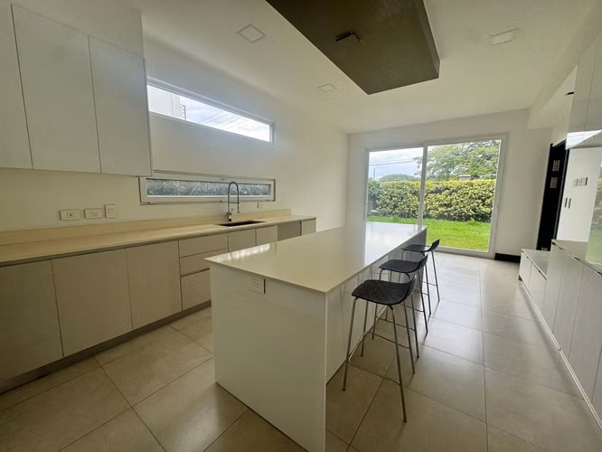 VENTA Y ALQUILER DE CASA PARA ESTRENAR EN LINDORA* - Imagen 6