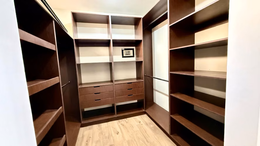 Venta de Casa en Ciudad Cariari, Belén | Amplio Jardín | Oficina | Excelente Ubicación - Imagen 16