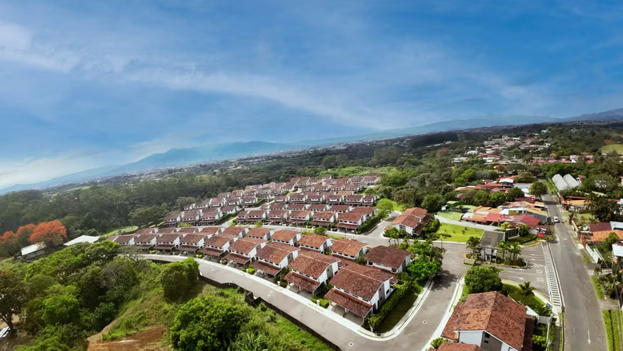 Casa en Condominio con piscina semiolímpica, gym, fútbol 5, cancha de basket, casa club... - Imagen 19