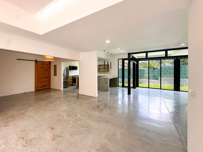 VENTA DE CASA EN VALLE DEL SOL DE UN NIVEL - Imagen 3