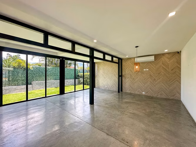 VENTA DE CASA EN VALLE DEL SOL DE UN NIVEL