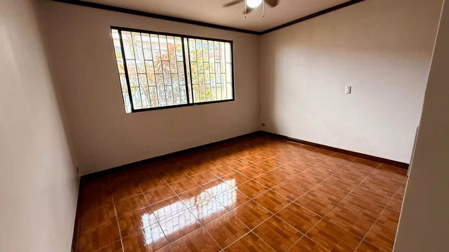 Casa en Alquiler Heredia Ciudad Cariari, Belén | 3 Habitaciones | Oficina | Amplio Jardín - Imagen 18