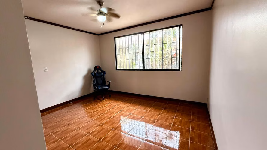 Casa en Alquiler Heredia Ciudad Cariari, Belén | 3 Habitaciones | Oficina | Amplio Jardín - Imagen 10