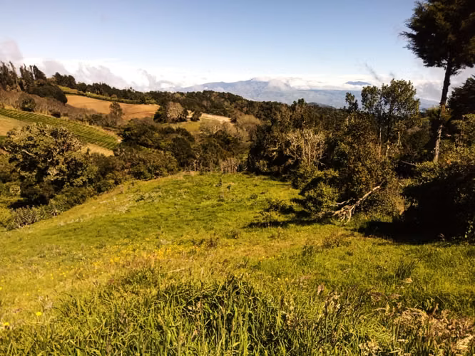 Venta de lote de 10.282 m² en San Isidro de El Guarco, Cartago | Vistas espectaculares 43291