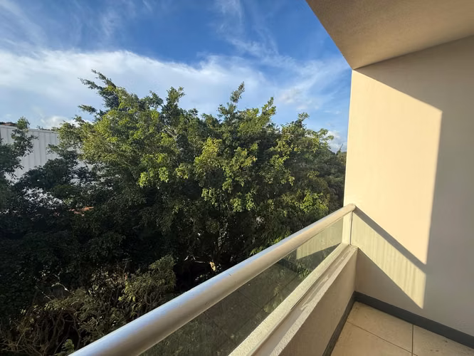 Alquilo lindo apartamento en torre Heredia condominio BellaVista - Imagen 6