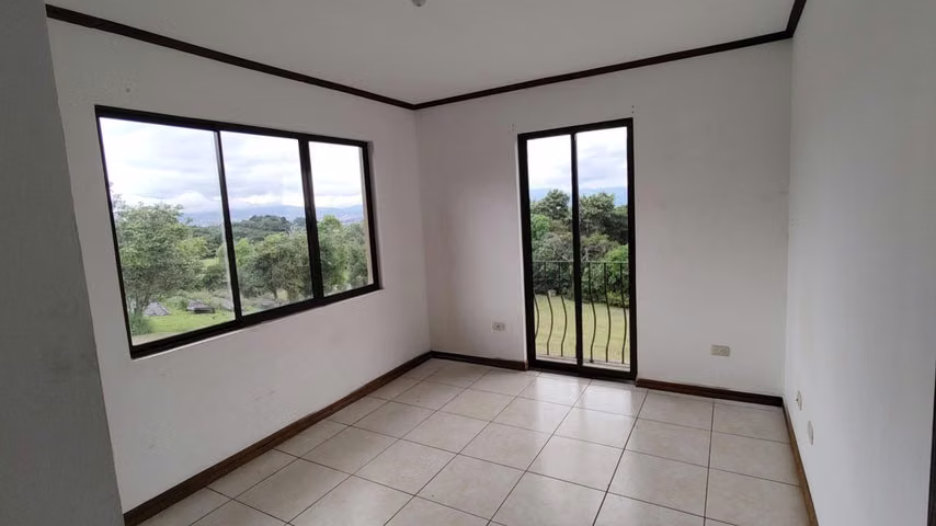 Casa en venta – Concepción de San Rafael, Heredia  EB27-286