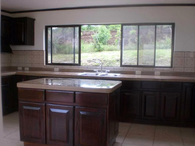 Casa en venta – Concepción de San Rafael, Heredia  EB27-286