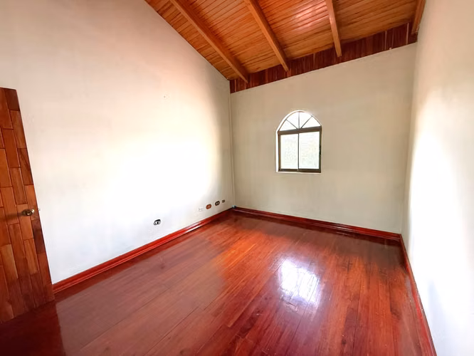 Venta de Casa en Altamonte | Jardín, Jacuzzi y Sauna I terreno: 653 m2 - Imagen 17