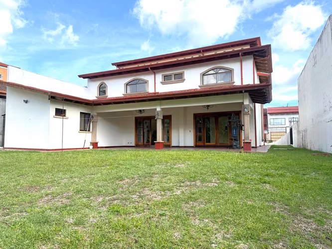 Venta de Casa en Altamonte | Jardín, Jacuzzi y Sauna I terreno: 653 m2 - Imagen 13