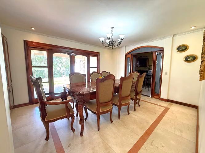 Venta de Casa en Altamonte | Jardín, Jacuzzi y Sauna I terreno: 653 m2 - Imagen 5