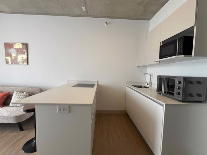 Se alquila apartamento amueblado en Secret Escalante - Imagen 3