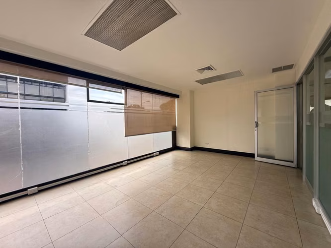 Alquiler de oficinas en Business Center, Paseo Colón - Imagen 9
