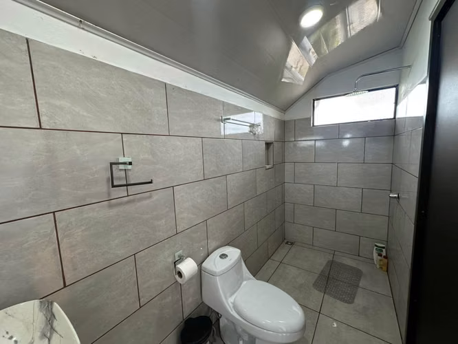 Venta Casa y cabinas en Esparza con piscina - Imagen 16
