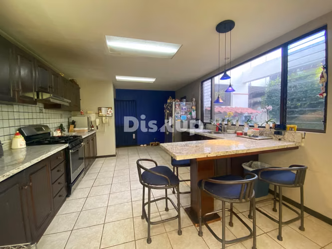 Venta de casa independiente de 3 hab. en urbanización en Santa Ana - Imagen 12