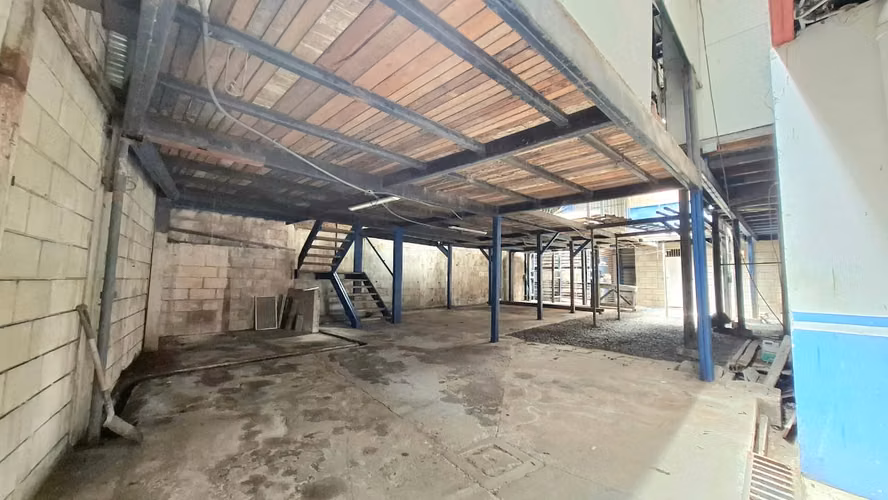 Alquiler  de Bodega en San Pedro  18303