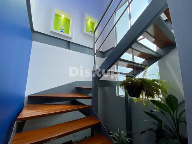 Venta de casa de 3 hab. en condominio. San Rafael, Montes de Oca