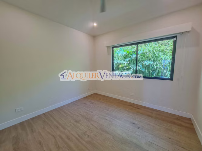 LUJOSA CASA DE 406 M2 CON PISCINA PROPIA EN JABONCILLOS ESCAZU - Imagen 18