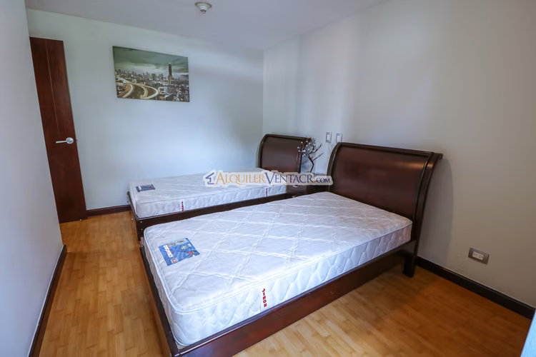 APARTAMENTO DE 3 HABIT. EN GUACHIPELIN ESCAZU