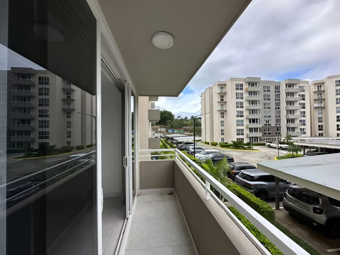 Apartamento 3 Habitaciones con Línea Blanca en Condo Monte Alto Granadilla - Imagen 12