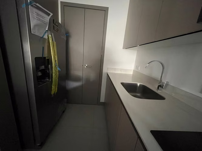 Se alquila apartamento con linea blanca en Nucleo Sabana - Imagen 5