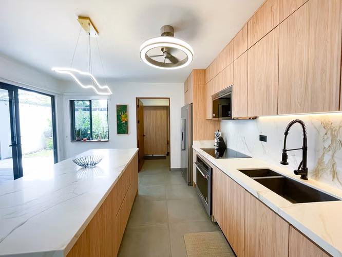 Venta de casa en condominio en Santa Ana Centro