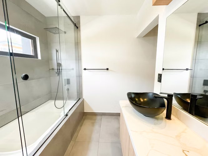 Venta de casa en condominio en Santa Ana Centro