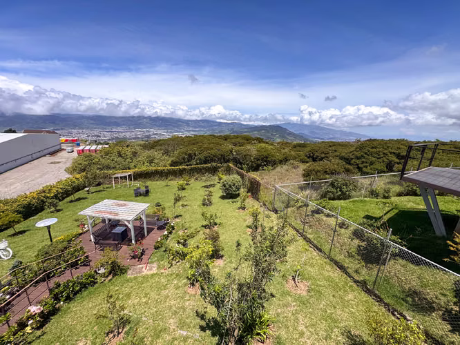 Casa en Alquiler Amueblada  en Llano Grande de Cartago - Imagen 2