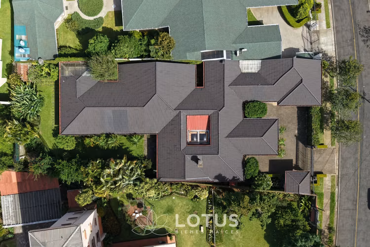 Casa de una Planta Independiente con Acabados de Lujo en Lomas de Ayarco, Cód. AJ013 - Imagen 20