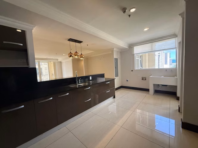 Alquiler de apartamento en Sabana Sur - Imagen 4