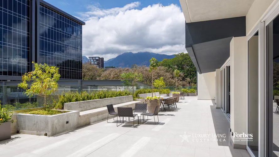 Apartamento de Lujo Estilo Penthouse en Venta en Avenida Escazú - Ref 21170 - Imagen 12