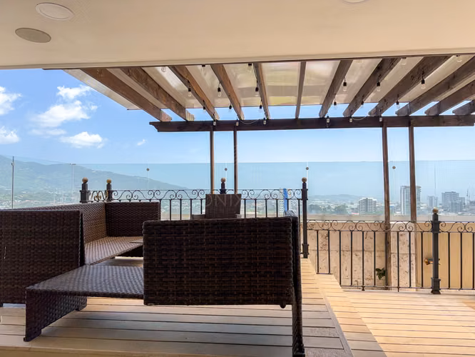 La Sabana, San José | Penthouse en Alquiler