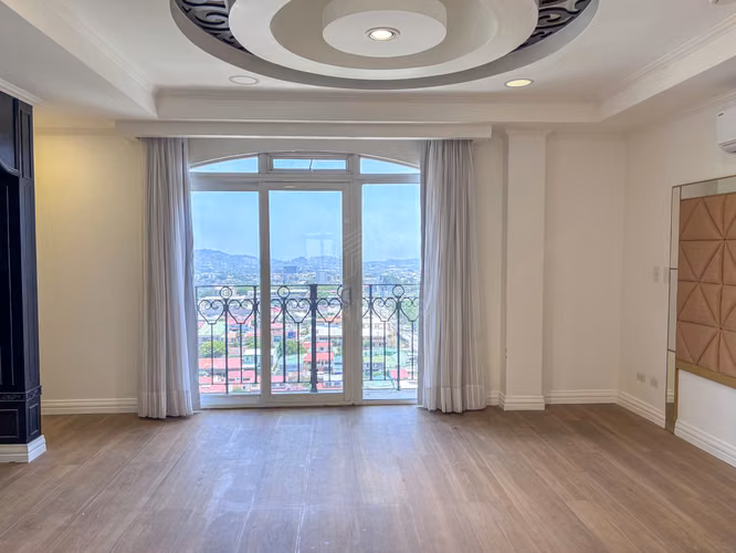 La Sabana, San José | Penthouse en Alquiler