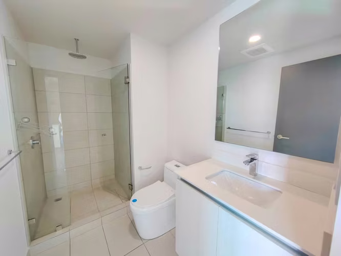 Hermoso Apartamento en Alquiler en Mata Redonda Sabana - Vista a las montañas - Imagen 10