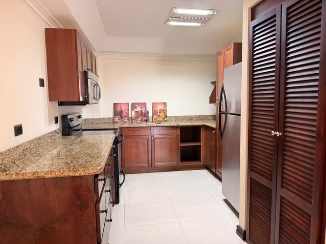 ¡SE ALQUILA HERMOSO APARTAMENTO AMOBLADO EN ESCAZÚ! - Imagen 8