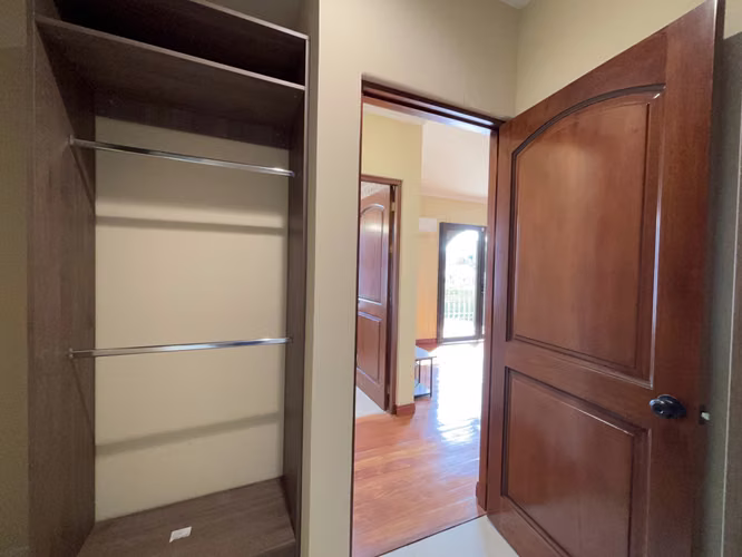 Hermoso Apartamento de Lujo Amueblado en Cariari Heredia cerca del Aeropuerto Juan Santamaría - Imagen 17
