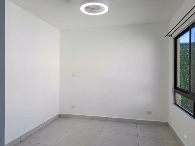 Apto 2da Planta en Condominio Francisco, La Aurora - ¡Pet Friendly! - Imagen 9