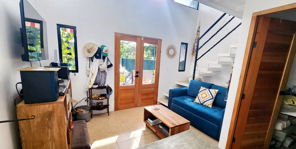 SE VENDE PROPIEDAD CON CASA DE UNA HABITACION - PLAYA NEGRA - CAHUITA - LIMON - Imagen 3