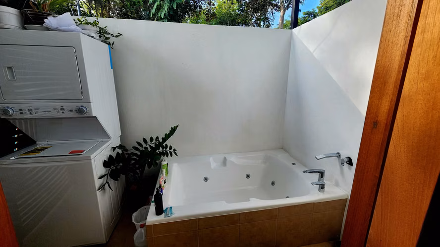 SE VENDE PROPIEDAD CON CASA DE UNA HABITACION - PLAYA NEGRA - CAHUITA - LIMON - Imagen 11
