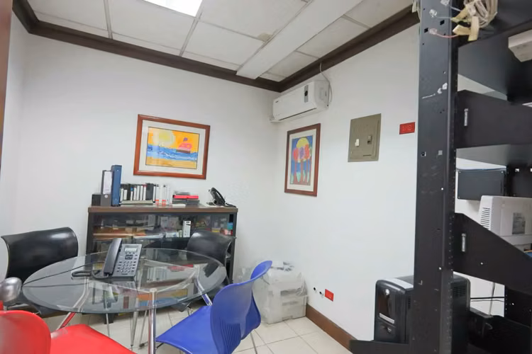 En Venta: Edificio de 12 Oficinas en Prime en Los Años Escazú - Imagen 13