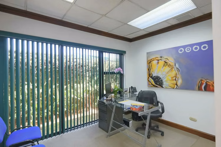 En Venta: Edificio de 12 Oficinas en Prime en Los Años Escazú - Imagen 9