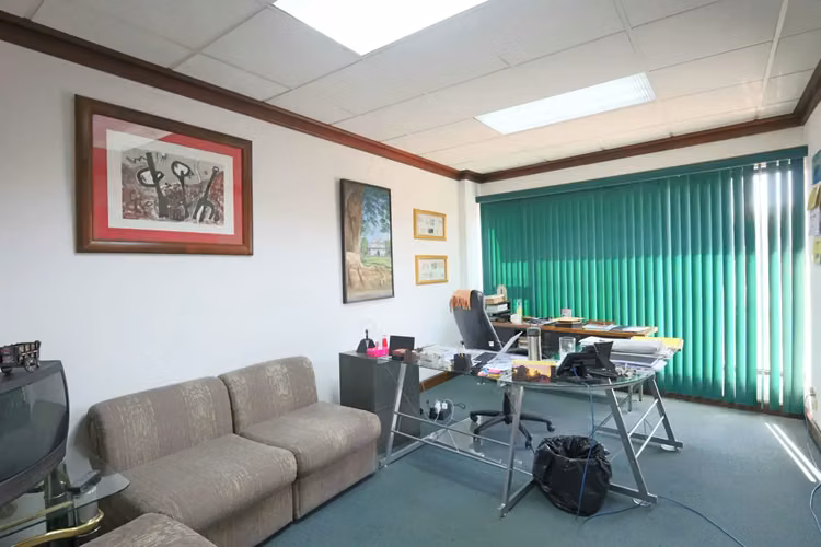 En Venta: Edificio de 12 Oficinas en Prime en Los Años Escazú - Imagen 4