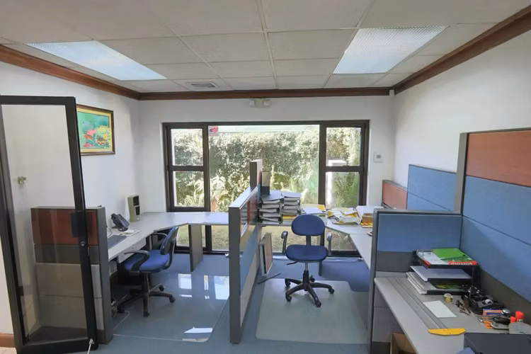 En Venta: Edificio de 12 Oficinas en Prime en Los Años Escazú - Imagen 11